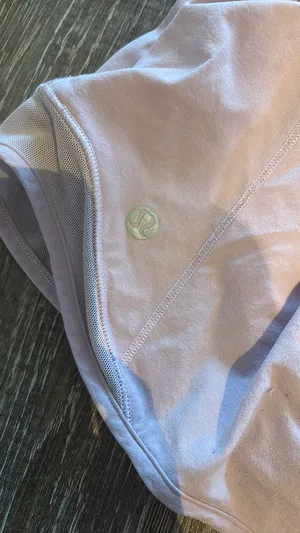 Lululemon Shorts Hotty Hot 2.5" thumbnail 2