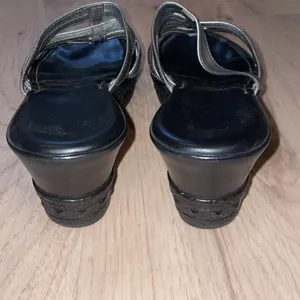 Italian Shoemakers sandals in silver size 10 thumbnail 8