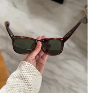 Vintage Donna Karan Brown Tortoiseshell Oversize Sunglasses thumbnail 3