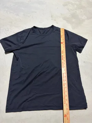 Lululemon Black Crew Neck T-Shirt activewear thumbnail 2