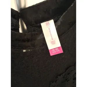 No Boundries Size XL Blace Lace And Velvet Sleeveless High Neck Top thumbnail 4