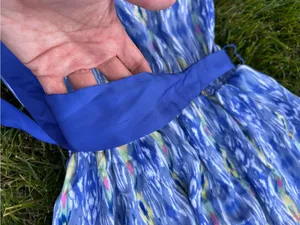 Hot and Hollywood cold shoulder maxi dress size medium blue, yellow white spring thumbnail 5