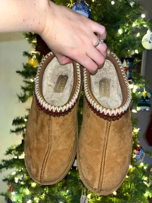 Slippers thumbnail 1