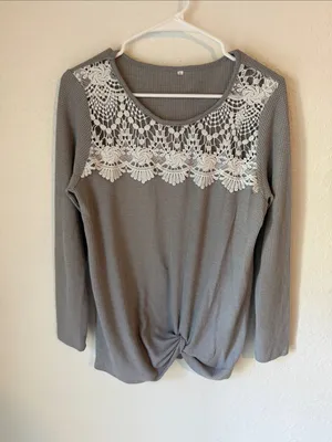 Lace Yoke Gray Long-Sleeve Knit Top with Front Twist thumbnail 4