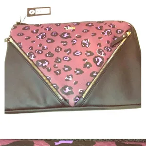 Cotton On leopard print laptop bag purple 15 inch thumbnail 4