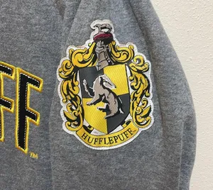 Universal Studios Wizarding World Harry Potter Hufflepuff Crewneck Sweatshirt M thumbnail 7