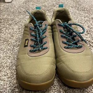 Teva Wyland Water Resistant Lightweight Trail Sneaker in Aloe Size 6.5 NWOB thumbnail 5