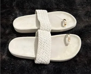 Steve Madden Sonoma Toe Loop Sandals Leather Women's Size 7 vacation shoes thumbnail 1