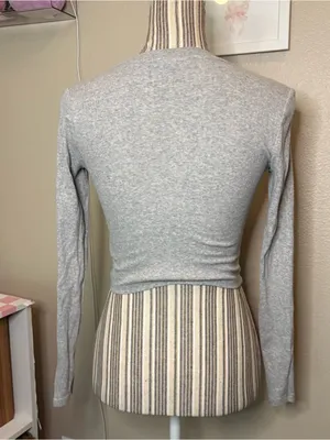 TNA aritzia preppy quiet luxury cotton long sleeve fall girlie pop vsco trendy t thumbnail 6