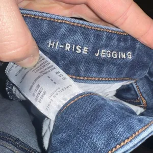 American Eagle stretchy normcore size 8 hi-rise jeggings thumbnail 2