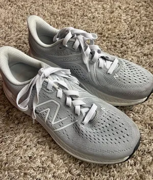 New Balance Women's Fresh Foam X running shoes size 9.5 thumbnail 1