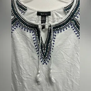 Style & Co. White Tunic with Black Embroidery thumbnail 2