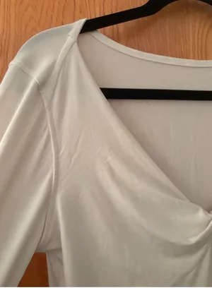 Lululemon Cream Long Sleeve Top thumbnail 3