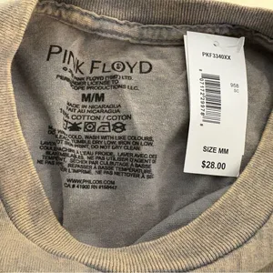 NWT Pink Floyd Graphic T-Shirt - Med thumbnail 3