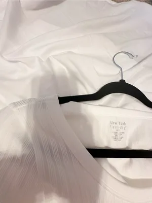 New York Laundry Classic White Ribbed Short-Sleeve Top thumbnail 2