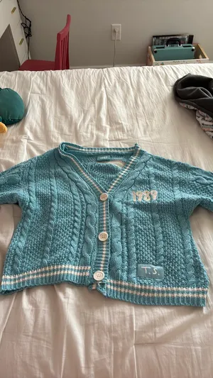 Taylor Swift 1989 Cardigan thumbnail 1