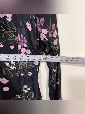NWT ASTR The Label Tie-Neck Ruffled Floral Midi Dress M modest thumbnail 9