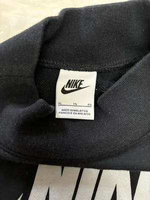 Nike Crewneck Sweatshirt thumbnail 2