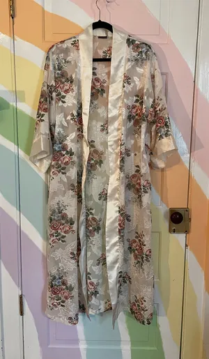 Vintage Kathryn Sheer Floral Lace Kimono Robe Duster Cover Up Satin Size Small thumbnail 1