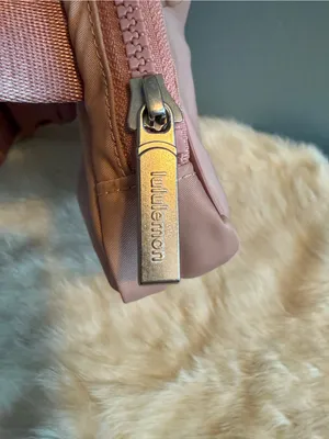 Lululemon Everywhere Pink Nylon Belt Bag thumbnail 10