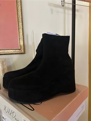 Wild‎ Pair Earlee Faux Suede Platform Ankle Boots Chunky Booties Black NEW 9.5 thumbnail 2