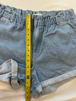 Garage Women’s Size 13 Paper Bag Waist Cuffed Hem Trouser Denim Shorts thumbnail 5