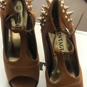 ✨3xHP✨Vintage Studs Spikes Peep Mary Jane Sandals✨ thumbnail 4