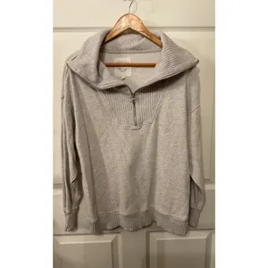 Aerie Down to Earth 1/4 Zip Sweatshirt Women's XS Gray Oversized Pullover thumbnail 4