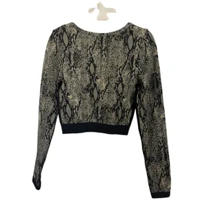 Fabletics Kamila Seamless Long Sleeve Crop Top S Snakeskin Print Scales Reptile thumbnail 3