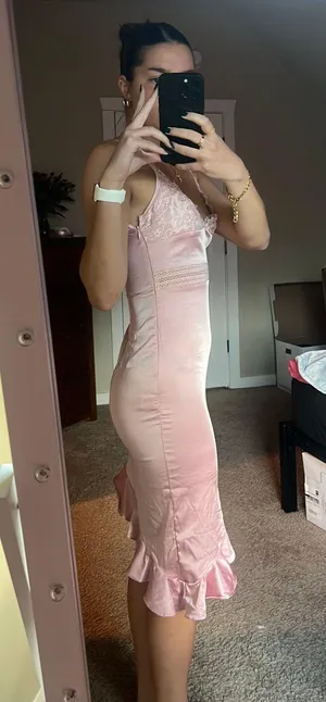 Prettylittlething Pink Dress thumbnail 3
