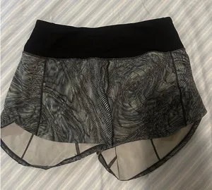 Lululemon Speed Up Mid-Rise 4" Shorts Lined thumbnail 1