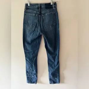 Abercrombie & Fitch‎ Curve Love The Skinny High Rise Distressed Dark Wash Jeans thumbnail 3