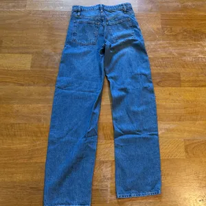 Frame Denim Classic Indigo Straight Jeans thumbnail 3