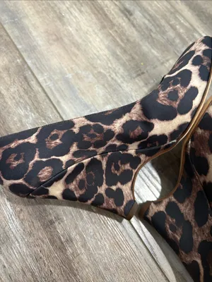Kate Spade Leopard Wedge Pointed Toe Pumps 6.5 thumbnail 8