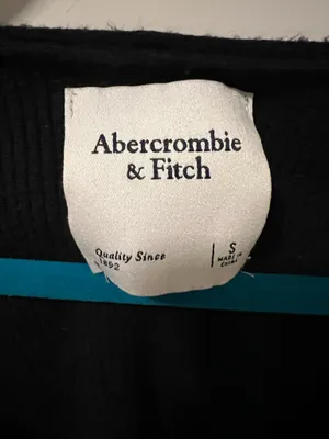 Abercrombie Black V-Neck Sweater thumbnail 3