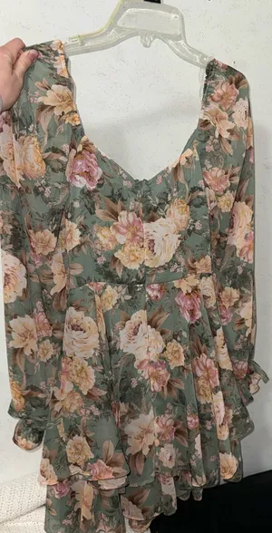 Green floral dress Size M thumbnail 3