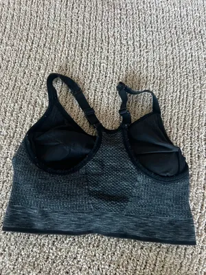black sports bra with adjustable straps #activewear #gym thumbnail 2