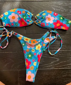 Bikini Amazon Set thumbnail 1