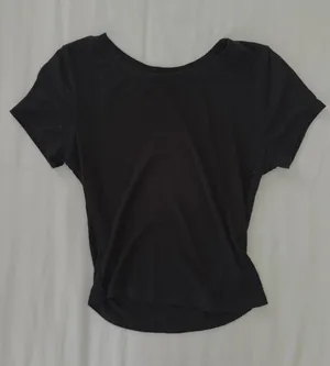 Black crop tee thumbnail 1