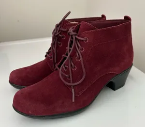 Clarks Suede Lace Up Booties Burgundy Purple Size 6 thumbnail 1