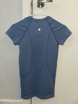 Lululemon Top thumbnail 2