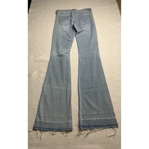 ELA Jeans Womens Light Wash Distressed Flare Jeans SZ 6 Raw Hem Distressed Knee thumbnail 2