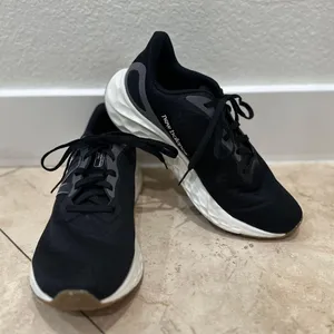 New Balance Shoes thumbnail 1