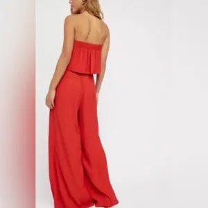 Free People Gia Red Crepe‎ Strapless Flounce Top & Wide Leg Pants Set Size Small thumbnail 5