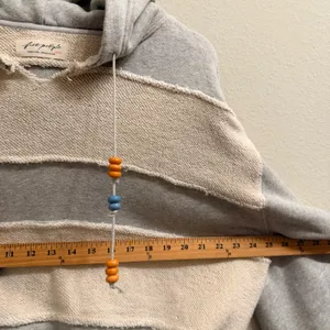 Free‎ People Camp Crush Hoodie Sweatshirt Womens Medium Terry Cloth Gray Cream thumbnail 15