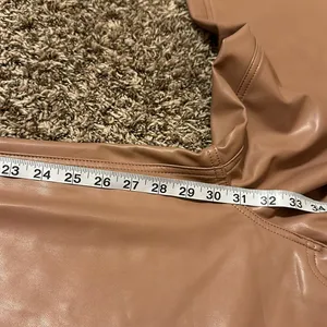 Abercrombie & Fitch Faux Leather Straight Pants 32 thumbnail 7
