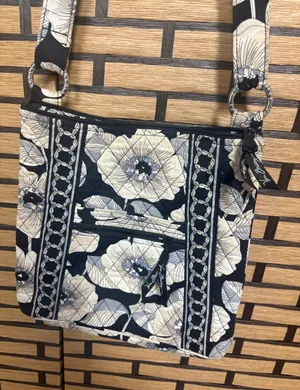 Vera Bradley Black And‎ White Floral Crossbody Purse thumbnail 1