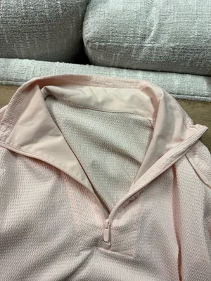 Lululemon Pack Light Pullover *Packable in Pink Mist Women’s Size 8 Activewear thumbnail 9