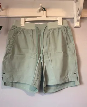 Lululemon men’s LTT short 7” lineless  thumbnail 1