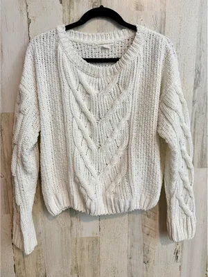 Aeropostale Women’s Medium White Chenille Cable Knit Sweater thumbnail 6